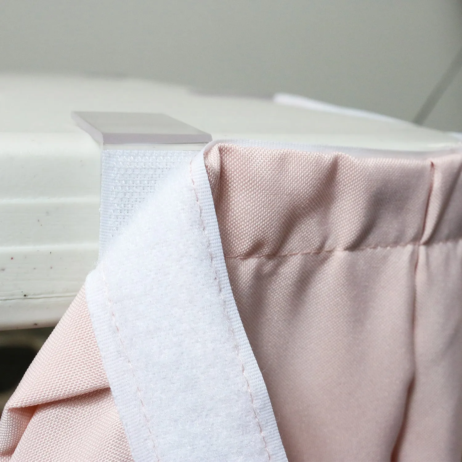 17 ft x 29 inch Polyester Pleated Table Skirt Blush