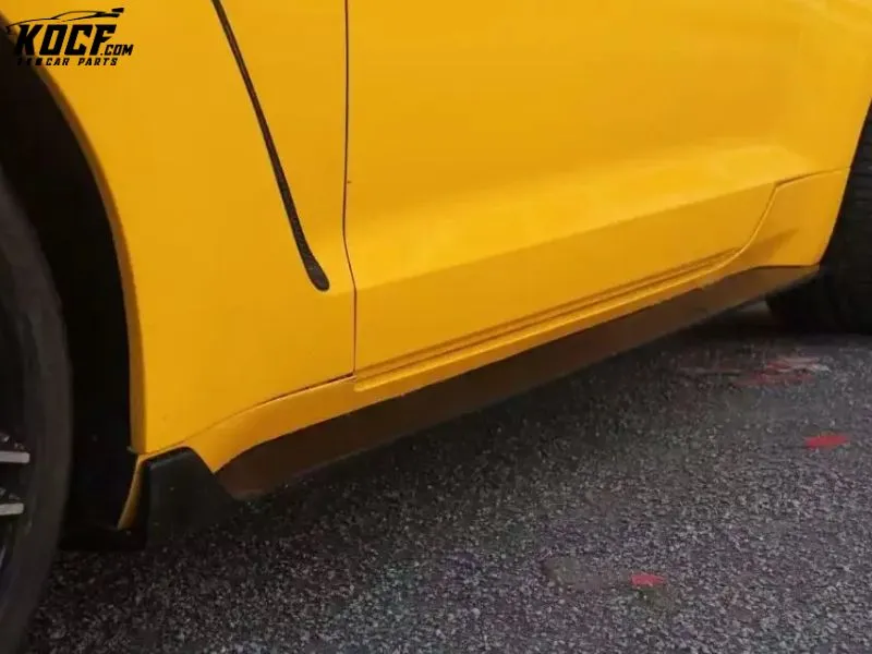 2015-17 GT350R style carbon fiber side skirts rocker panels for FORD Mustang