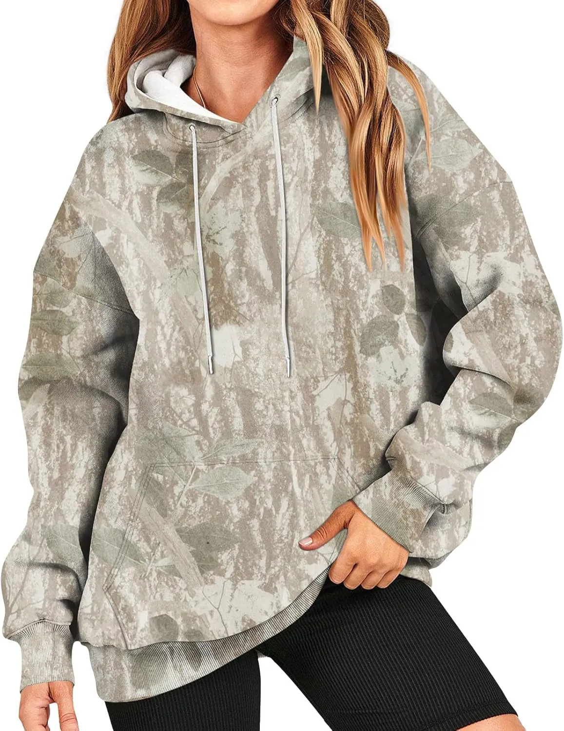 Camo Hoodie Women Casual Loose Fit Sweatshirts Maple Leaf Print Oversized Pullover with Pocket Fall Clothes
