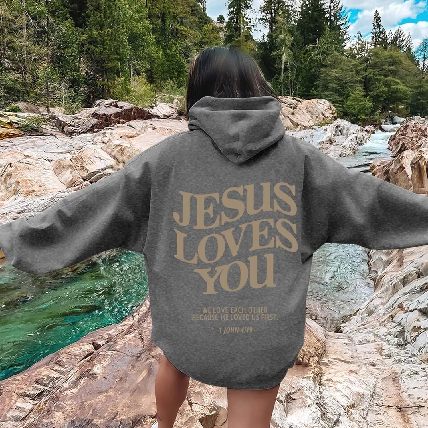 Christian Sweatshirts for Women Oversized Jesus Loves You Pullover Hoodie Pockets Casual Long Sleeve Thanksgiving T Shirts