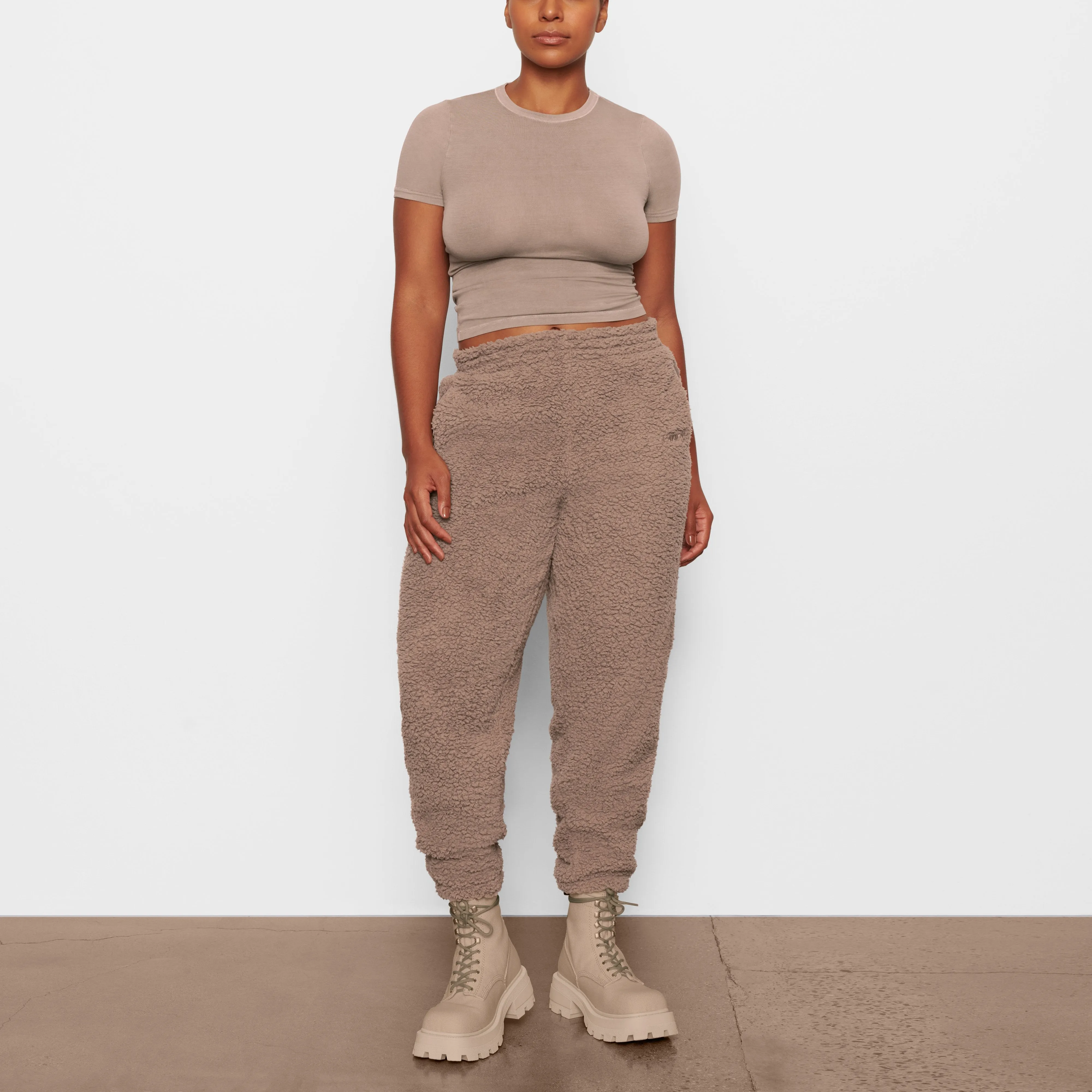 OUTDOOR BASICS T-SHIRT | DESERT
