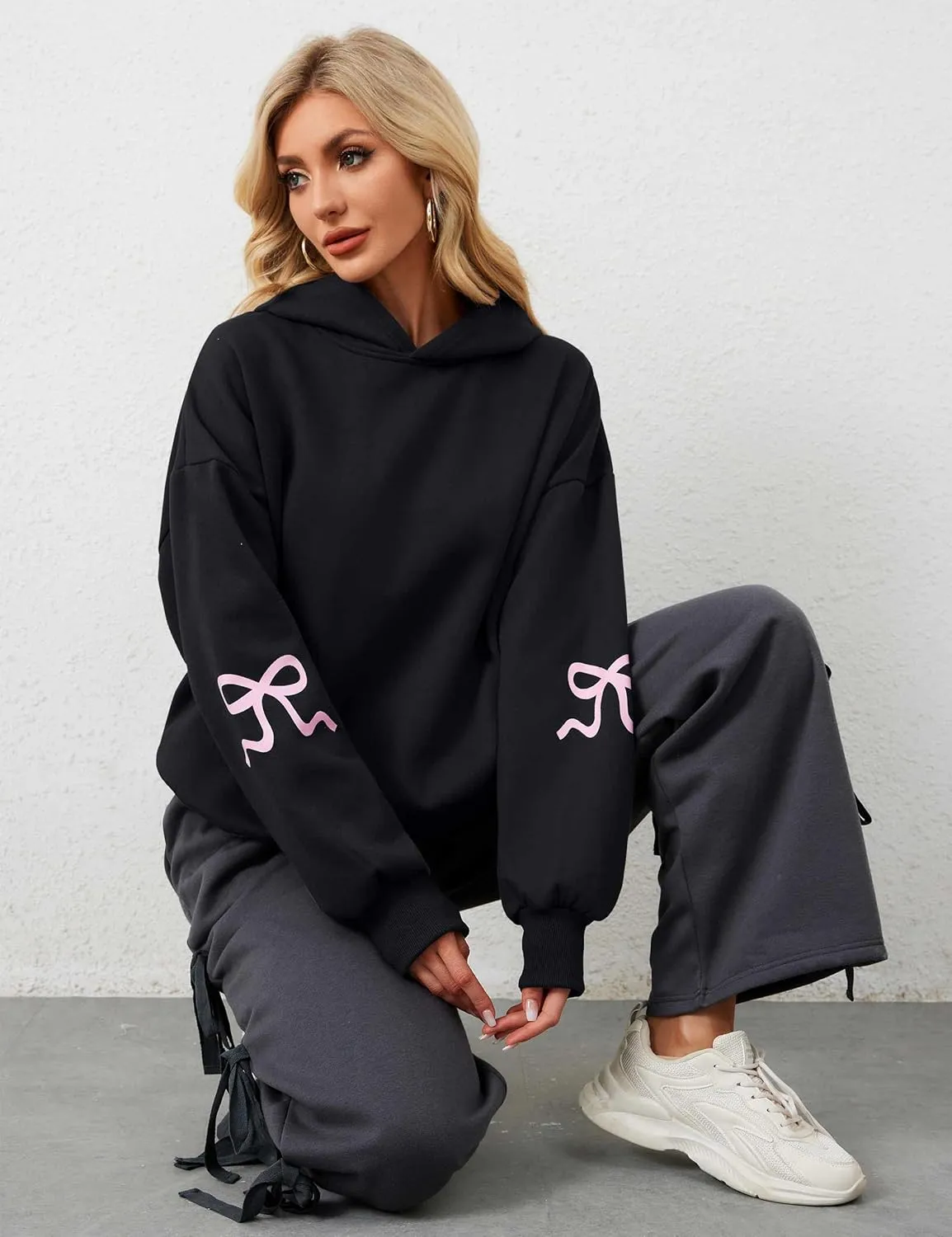 Women Pink Bow Hoodies Loose Fit Long Sleeve Graphic Preppy Hoodies Casual Y2k Cute Hoodies for Teen Girls Outfits
