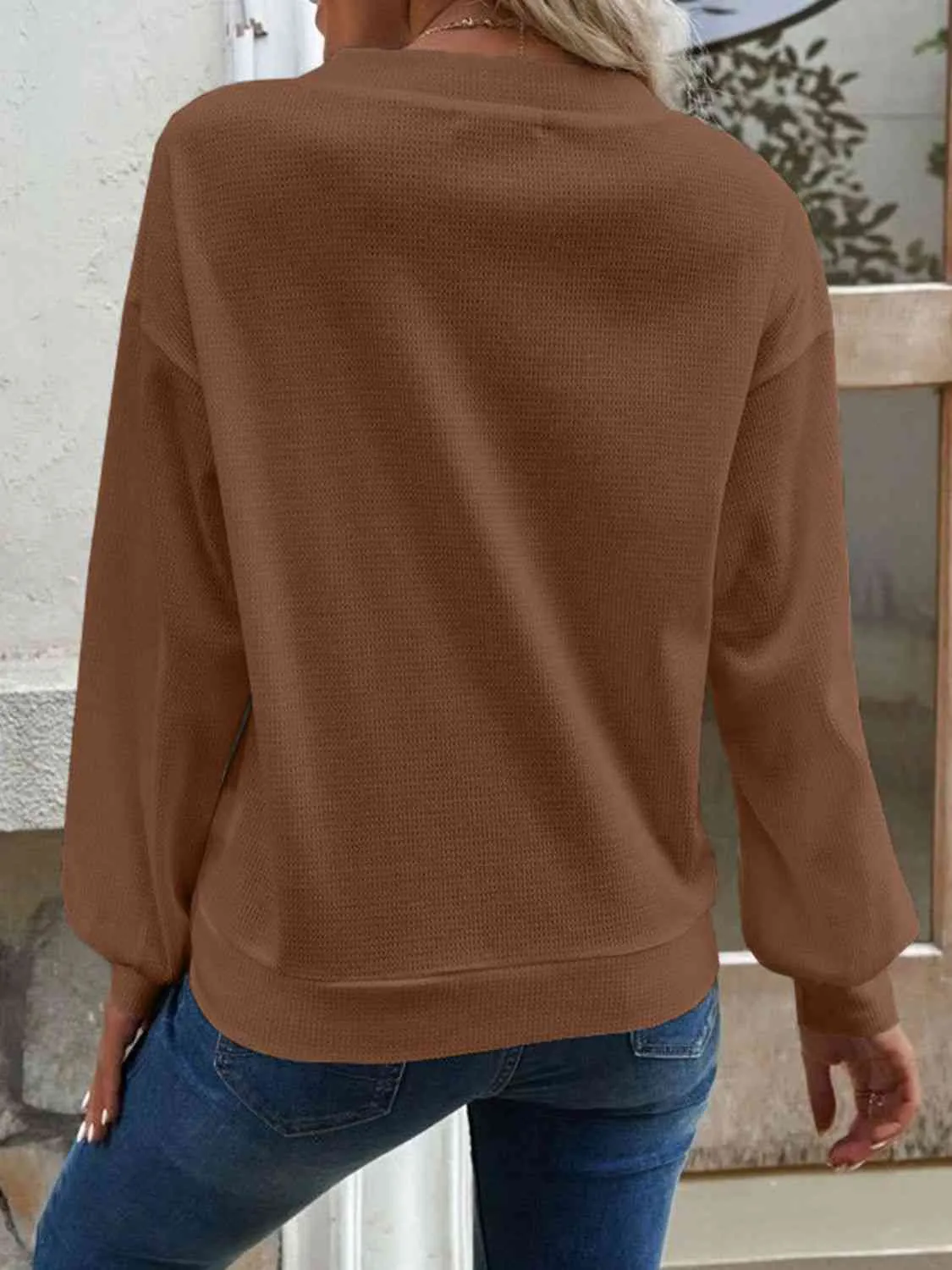 Women's V-Neck Cold Shoulder Blouse