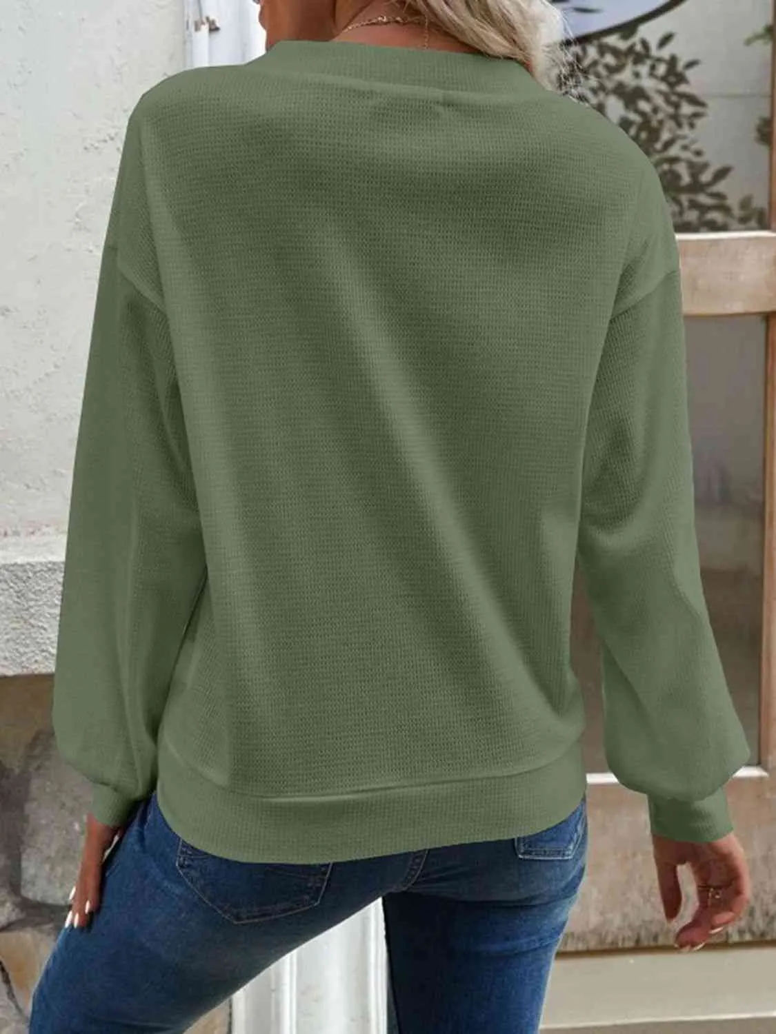 Women's V-Neck Cold Shoulder Blouse